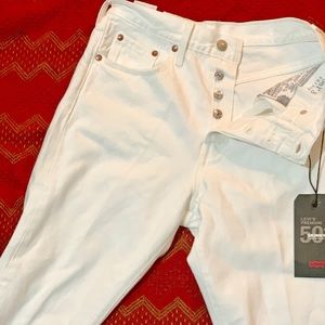 Levi’s white high rise skinny jeans, NWT, 27x26